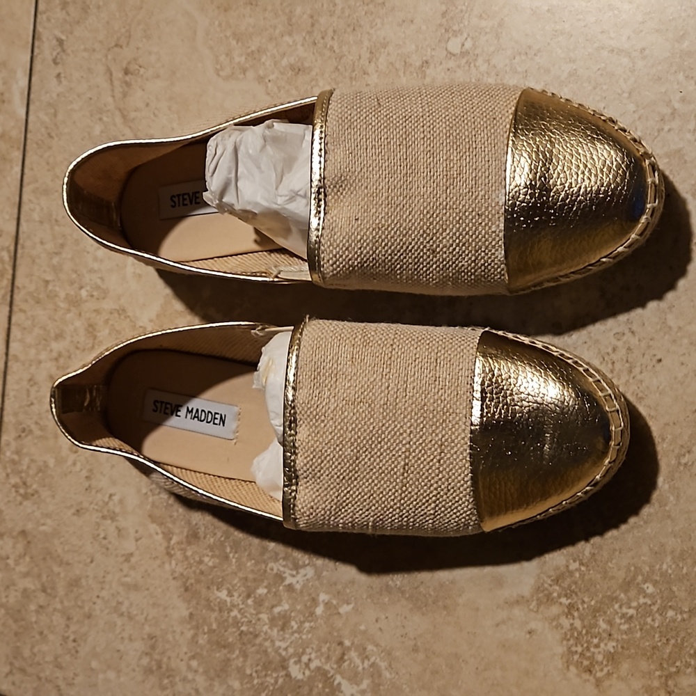 Steve Madden Destiney Gold Toe Canvas shoes